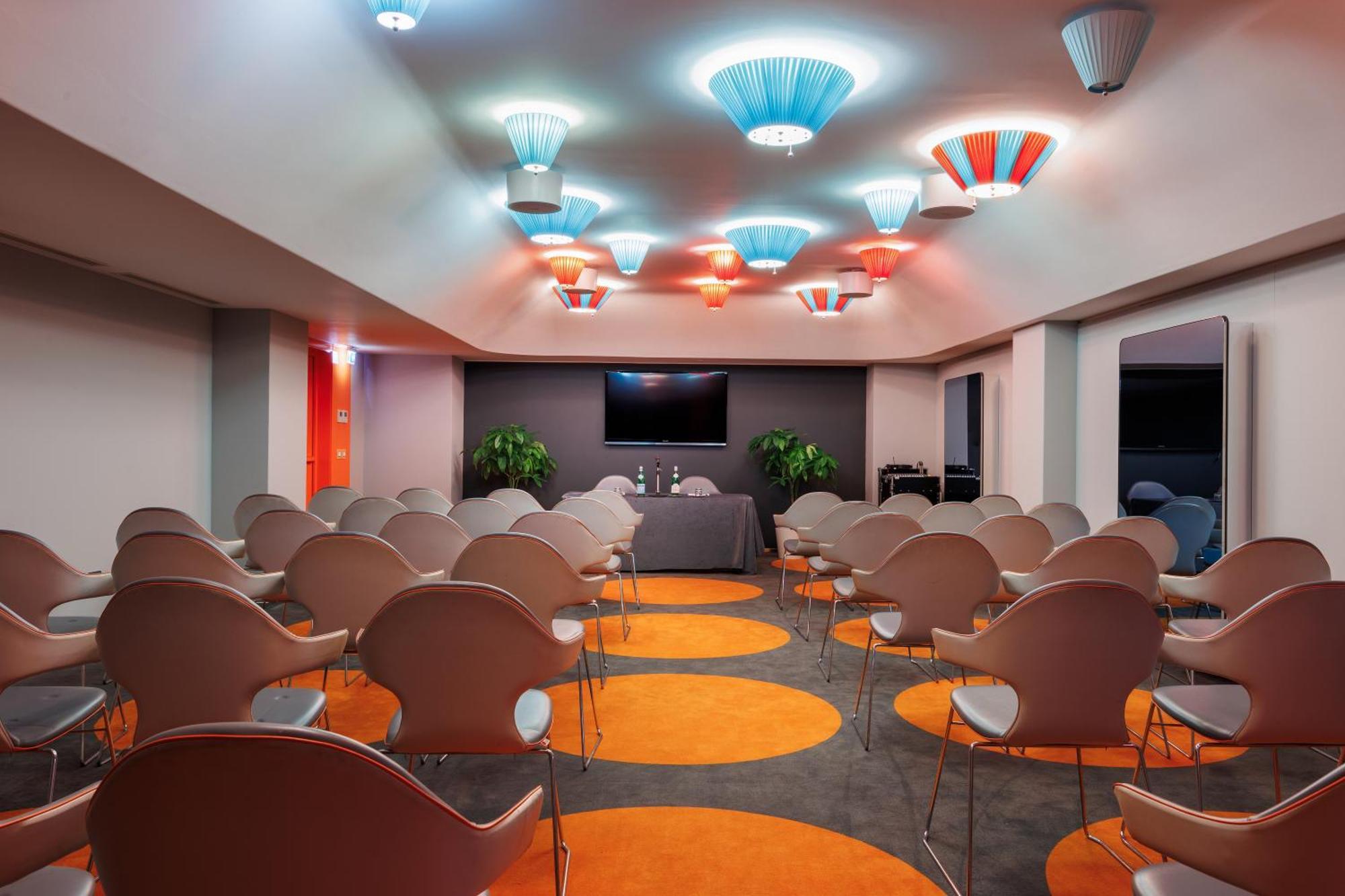 巴里iH国家大酒店 外观 照片 Meeting room at the hotel