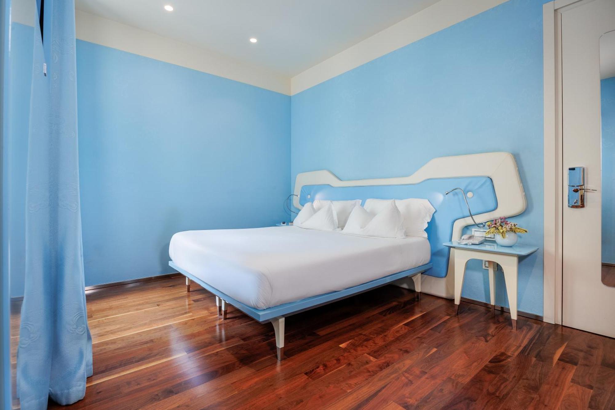 巴里iH国家大酒店 外观 照片 A room at the hotel
